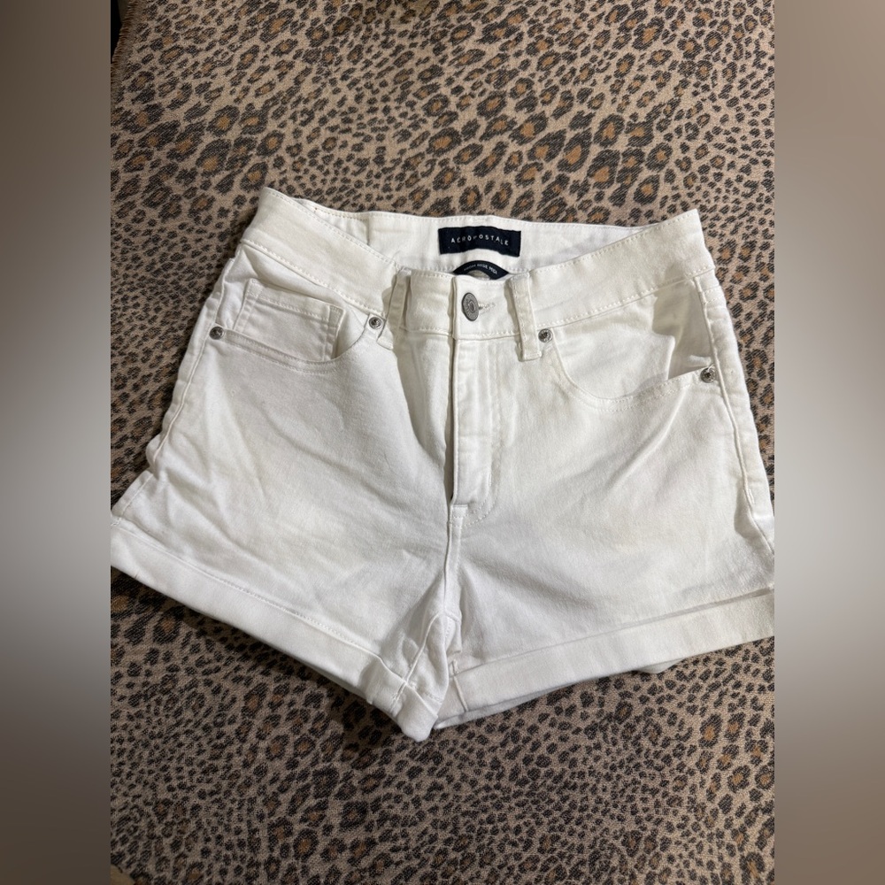 Aeropostale White High-Rise Midi Denim Shorts Size 4 Womens Casual Wear Cotton